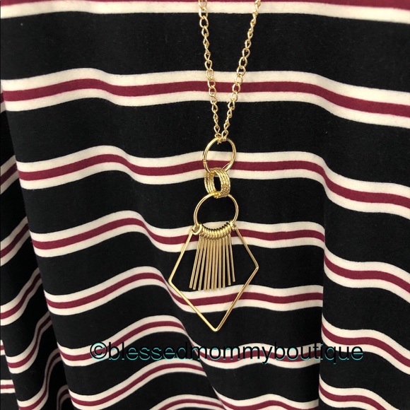 Plus Size  Dress - Picture 3 of 6